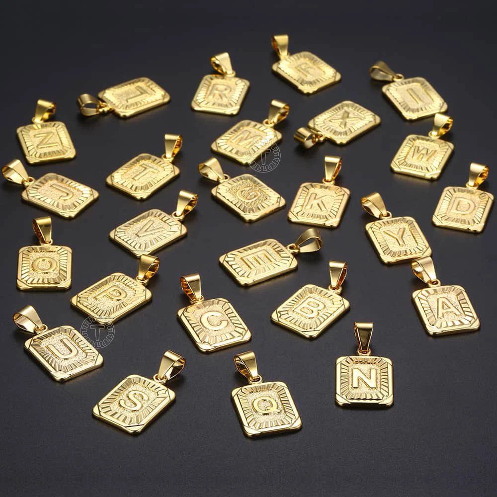 Personalized Initial Necklace: A Stylish Statement