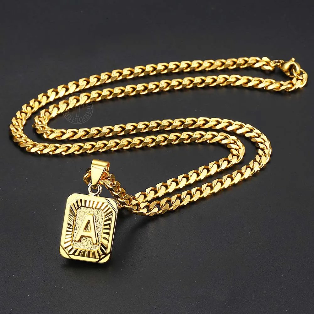 Personalized Initial Necklace: A Stylish Statement