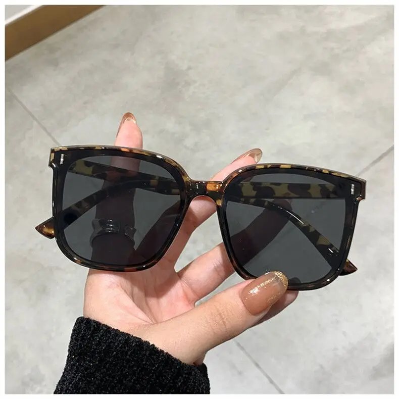 The Square Sunglasses Women Designer Luxury Cat Eye Sun Glasses Female Classic Vintage Eyewear UV400 Outdoor Holiday Glasse