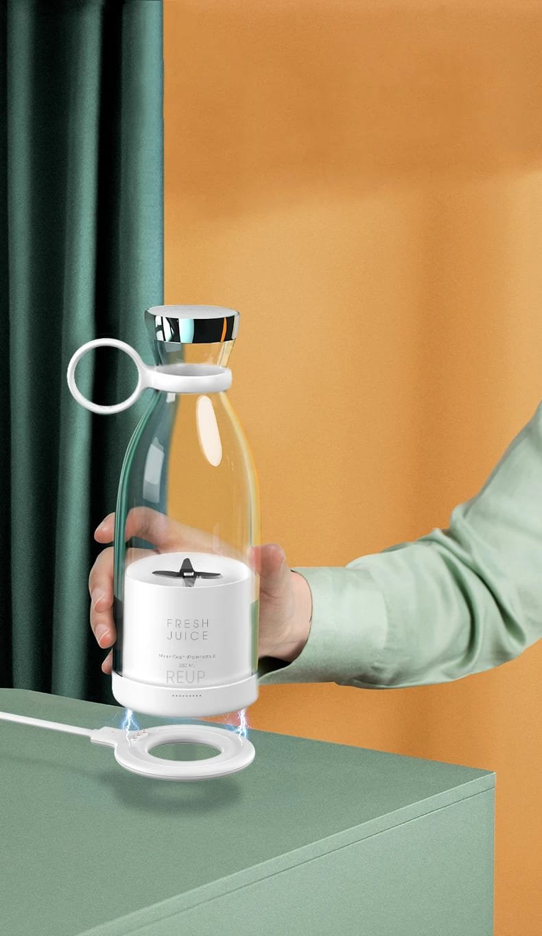 Portable Juicer Bottle: Fresh Juice on the Go
