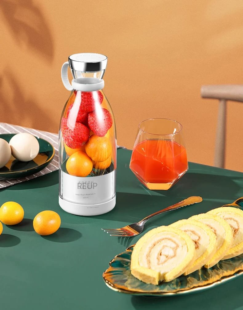 Portable Juicer Bottle: Fresh Juice on the Go