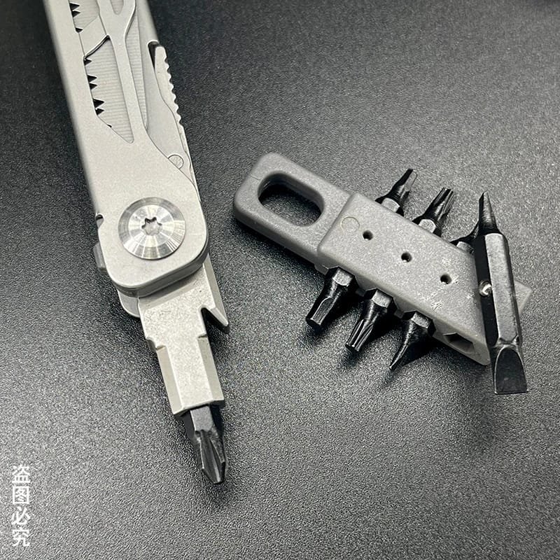 DAKOYU Folding Multitool Pliers: A Versatile Tool for Any Adventure